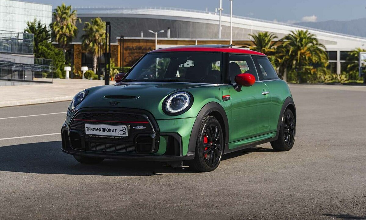 <span style="font-weight: bold;">Mini John Cooper Works 12.500 ₽ / сутки</span><br>